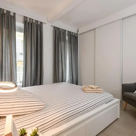 Le Classy - 2br W Ac - Confort And Style At The Heart Of Welkeys * Nice